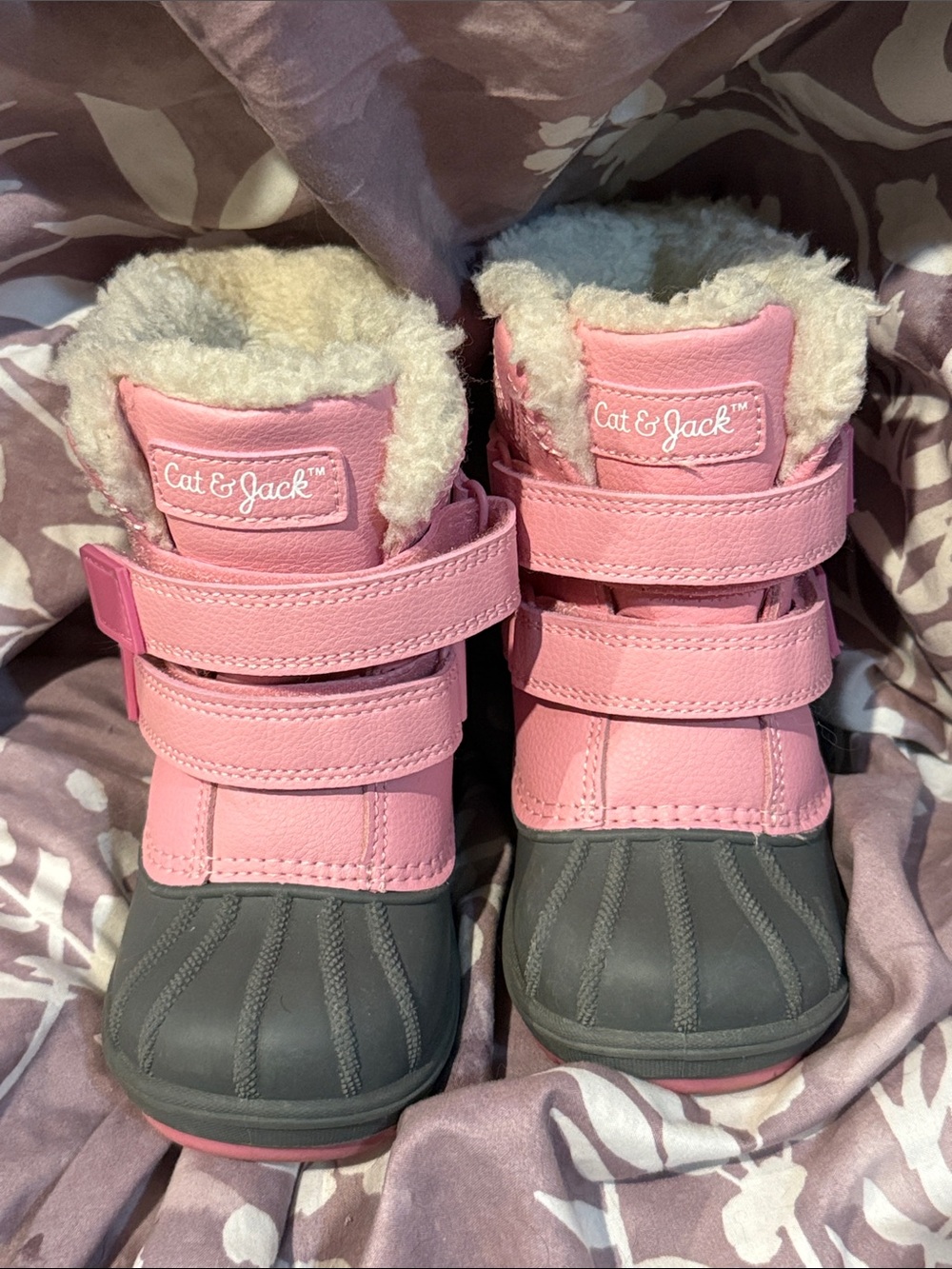Toddler Cat & Jack Snow Boots size 6
